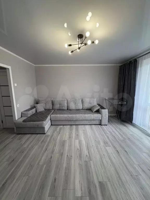 1-к. квартира, 43 м, 6/10 эт. - Фото 0