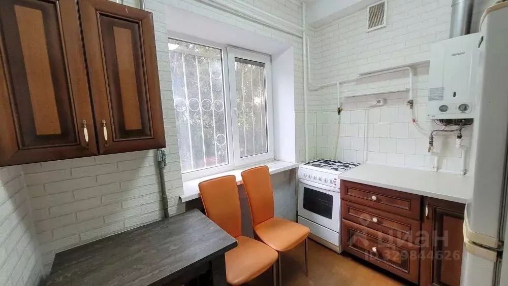 2-к кв. Крым, Симферополь ул. Киевская, 112 (50.0 м) - Фото 1