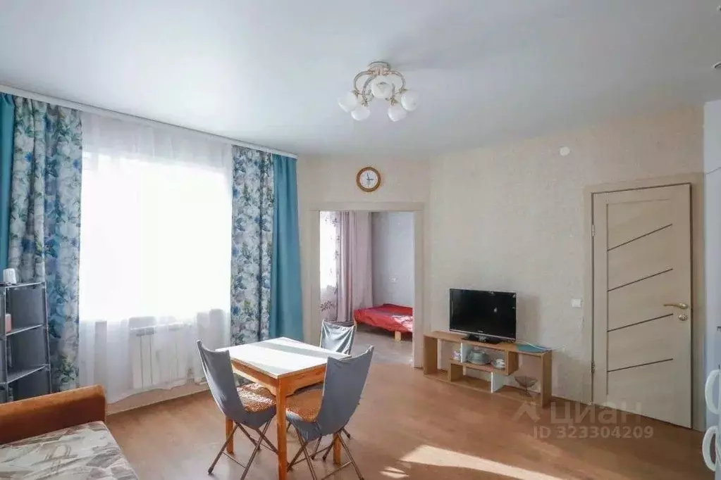 1-к кв. Иркутская область, Иркутск ул. Багратиона, 8 (37.6 м) - Фото 1