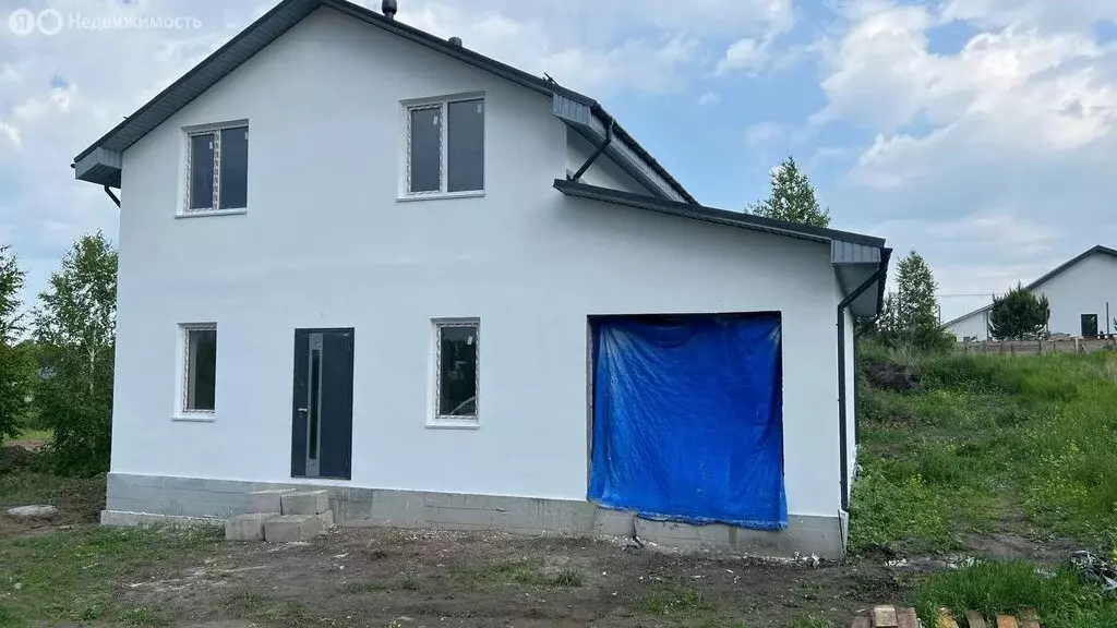 Дом в посёлок Октябрьский, Российская улица (170 м) - Фото 1