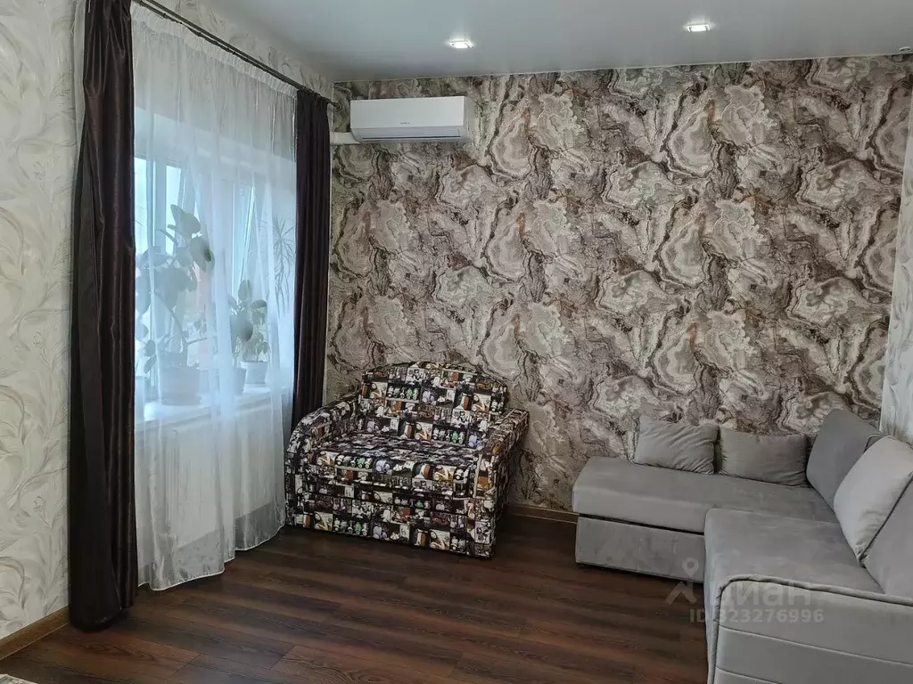 1-к кв. Свердловская область, Екатеринбург ул. Барвинка, 16 (42.0 м) - Фото 1