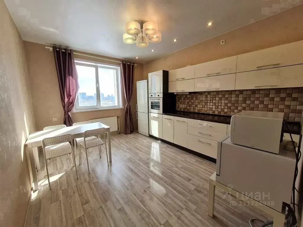 2-к кв. Новосибирская область, Новосибирск ул. Фрунзе, 228 (83.0 м) - Фото 0
