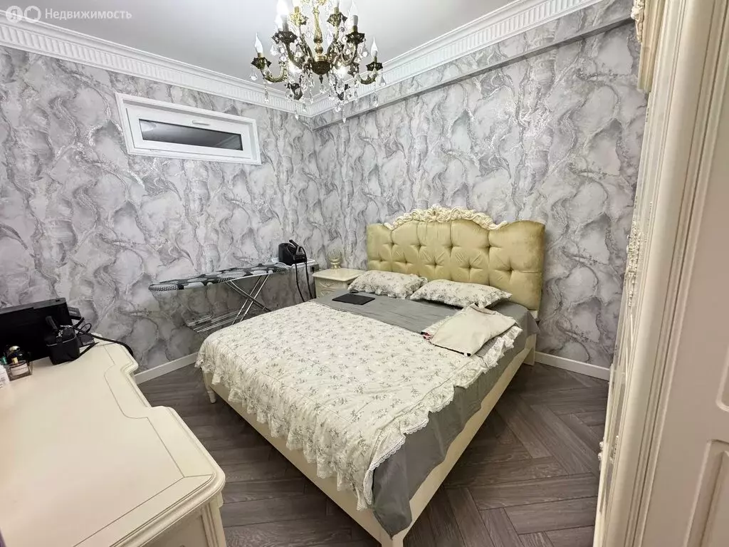 3-комнатная квартира: Махачкала, улица Абубакарова, 112 (65 м) - Фото 1