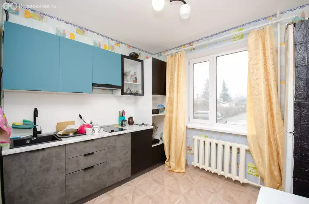 2-комнатная квартира: Заводоуковск, Донбасская улица, 2 (50.1 м) - Фото 2