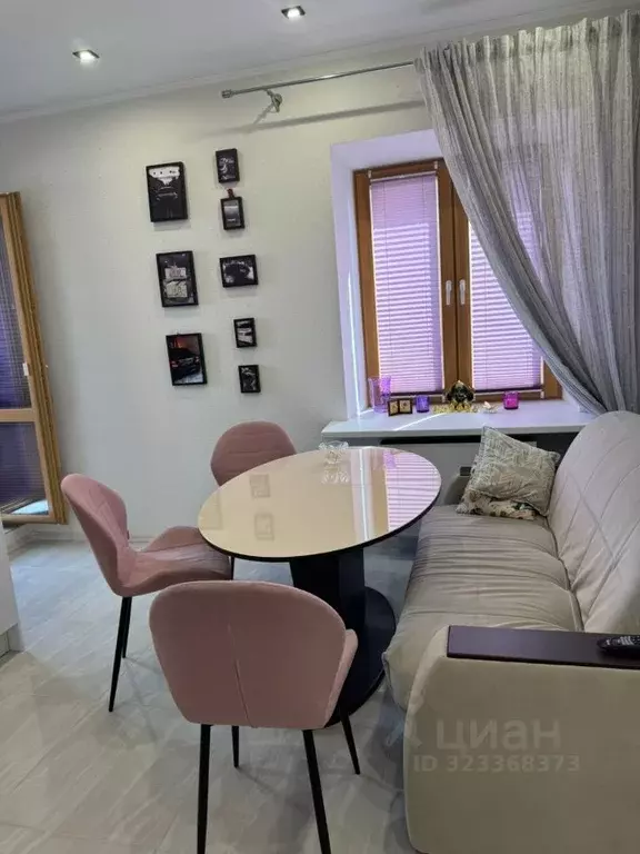 1-к кв. Тюменская область, Тюмень ул. 50 лет Октября, 4 (46.0 м) - Фото 1