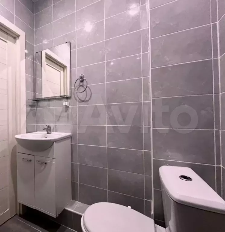 Апартаменты-студия, 11,4 м, 3/3 эт. - Фото 1