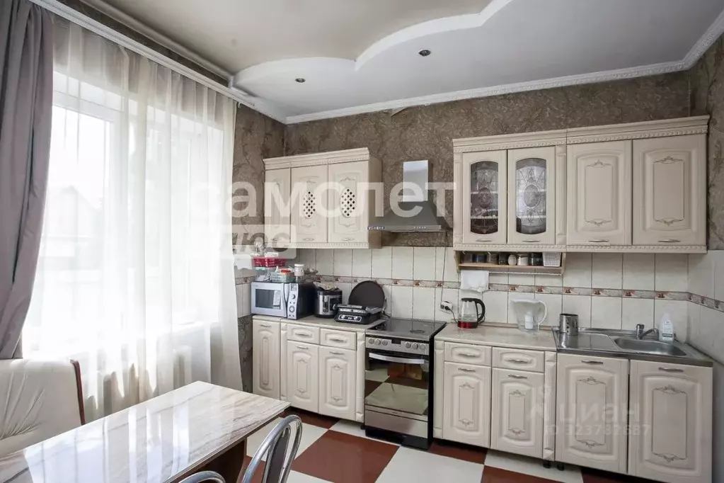 Коттедж в Кемеровская область, Кемерово Железнодорожная ул., 155 (335 ... - Фото 1