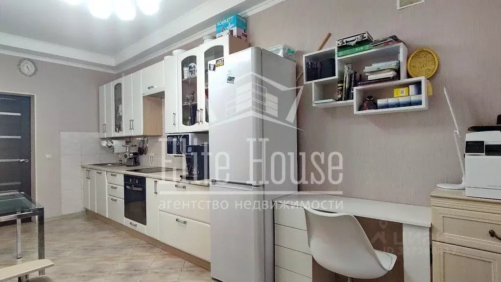 2-к кв. Калужская область, Калуга ул. Генерала Попова, 10 (65.0 м) - Фото 1