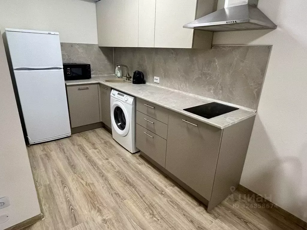 Студия Свердловская область, Екатеринбург ул. Спутников, 16/4 (35.0 м) - Фото 2