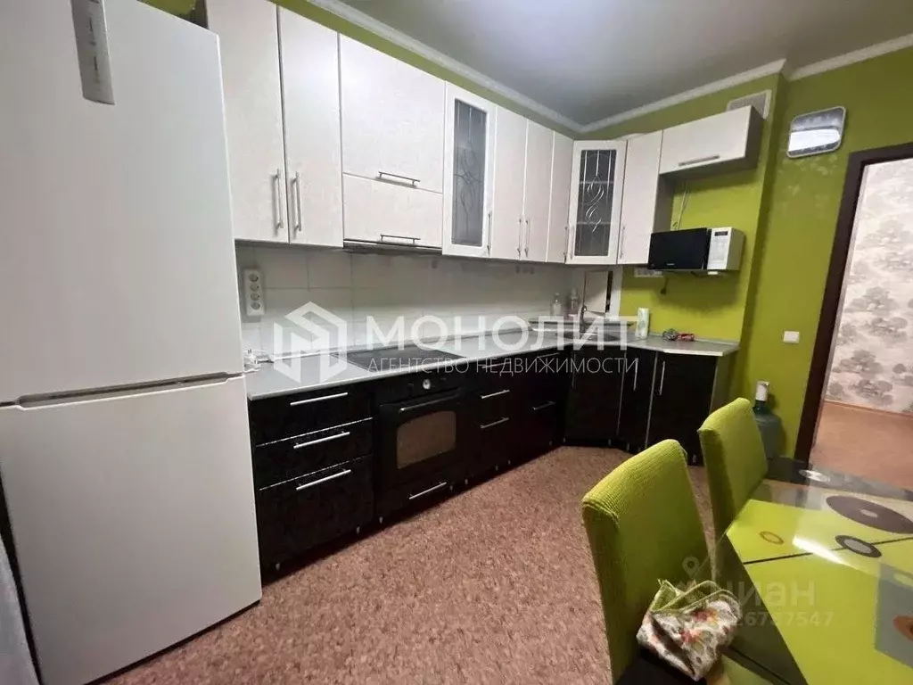 2-к кв. Белгородская область, Старый Оскол Дубрава мкр, 3 кв-л, 36 ... - Фото 2