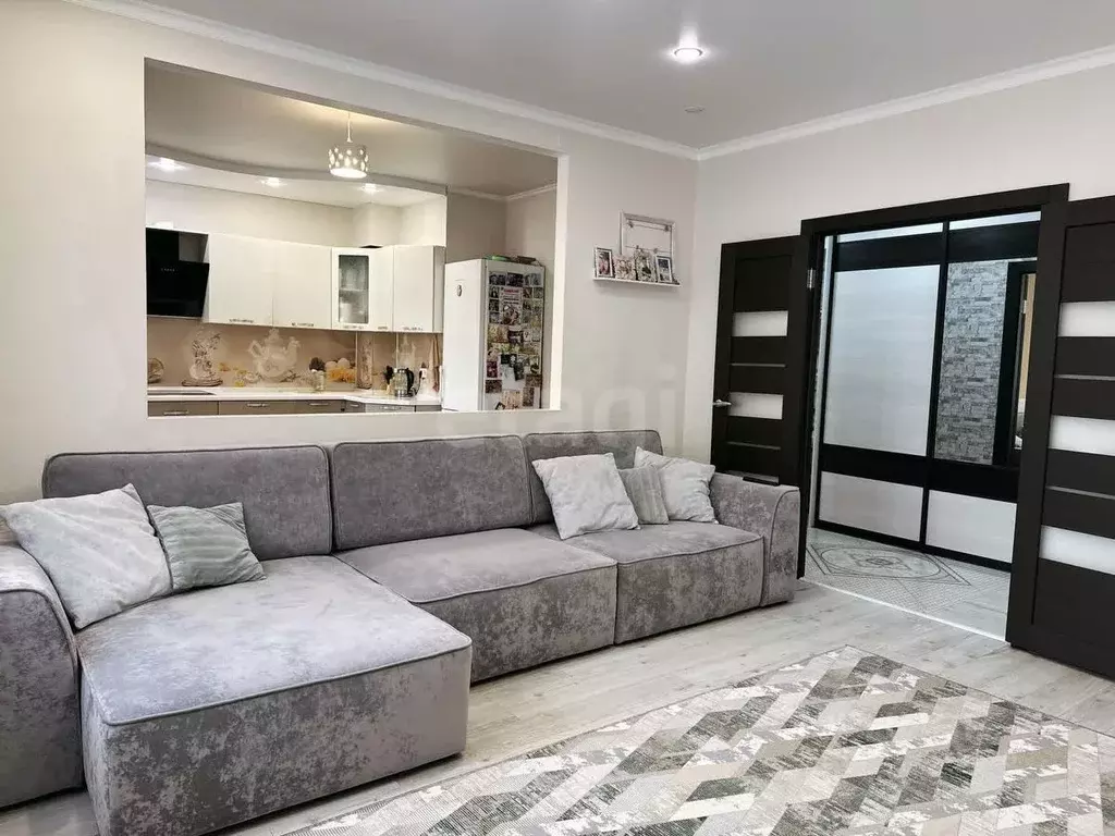 4-к кв. Тюменская область, Тюмень ул. Тимофея Чаркова, 81 (95.0 м) - Фото 1