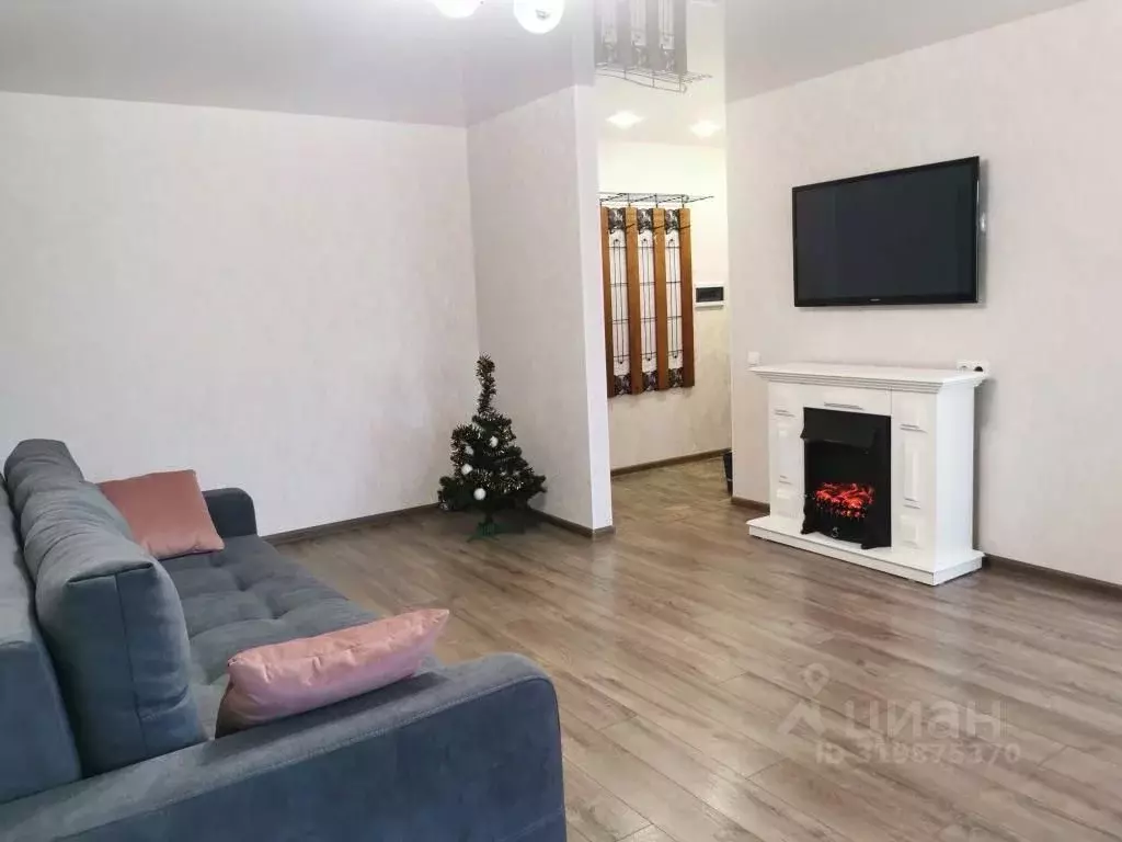 3-к кв. Псковская область, Псков ул. Некрасова, 4 (58.0 м) - Фото 1