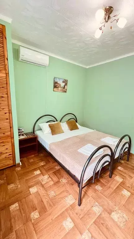 Комната Краснодарский край, Геленджик ул. Череватенко, 10 - Фото 1