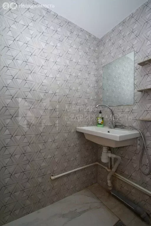 Квартира-студия: Тюмень, улица 30 лет Победы, 105 (12.4 м) - Фото 1