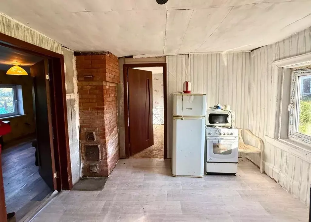 2-к кв. Новгородская область, Валдайский район, Едровское с/пос, с. ... - Фото 2