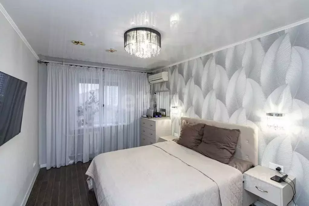 3-к кв. Тюменская область, Тюмень Широтная ул., 134 (85.4 м) - Фото 1