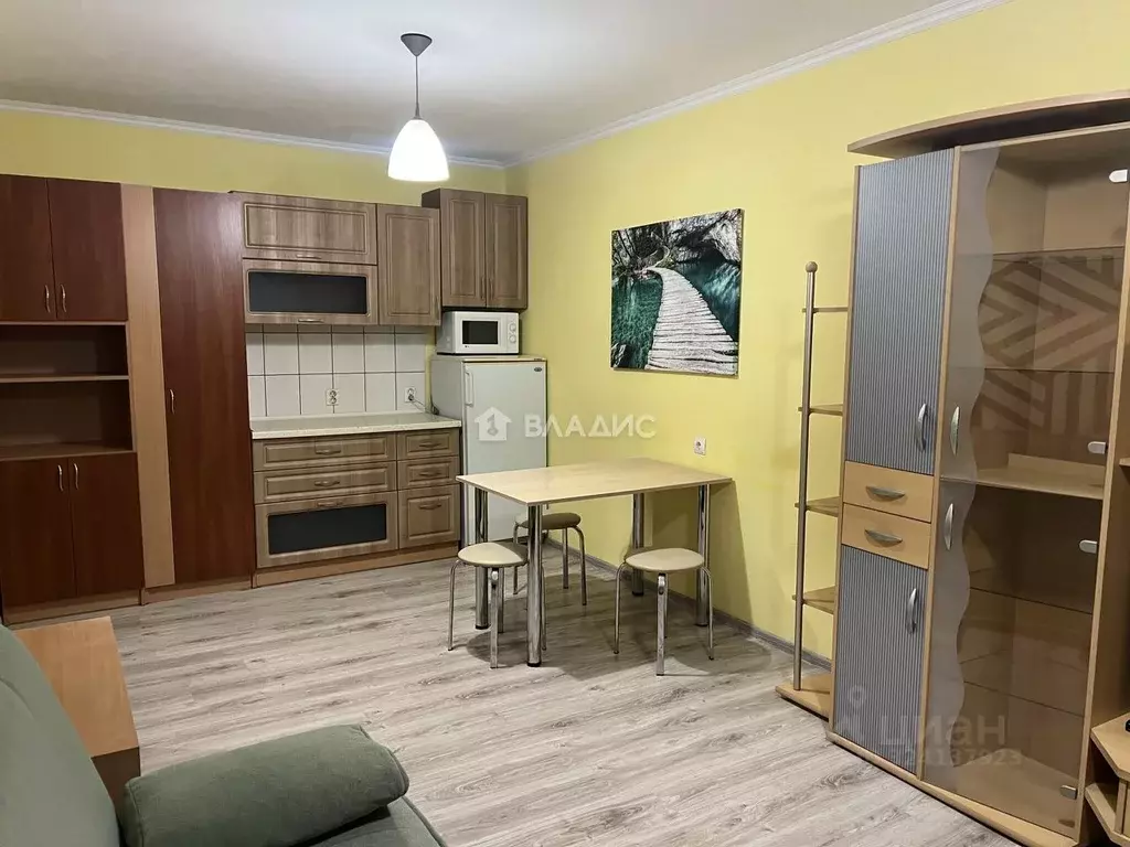 1-к кв. Калининградская область, Калининград Нарвская ул., 72 (36.0 м) - Фото 1