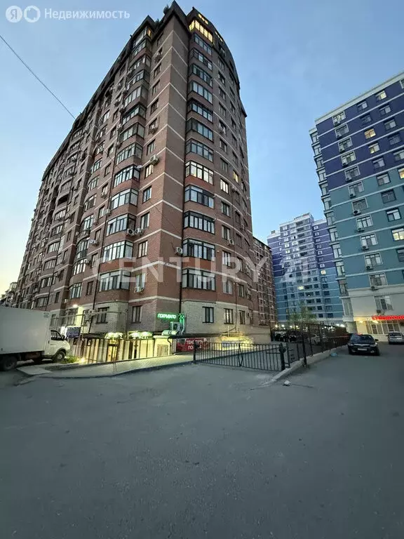 3-комнатная квартира: Махачкала, проспект Петра I, 103Вк1 (140 м) - Фото 1