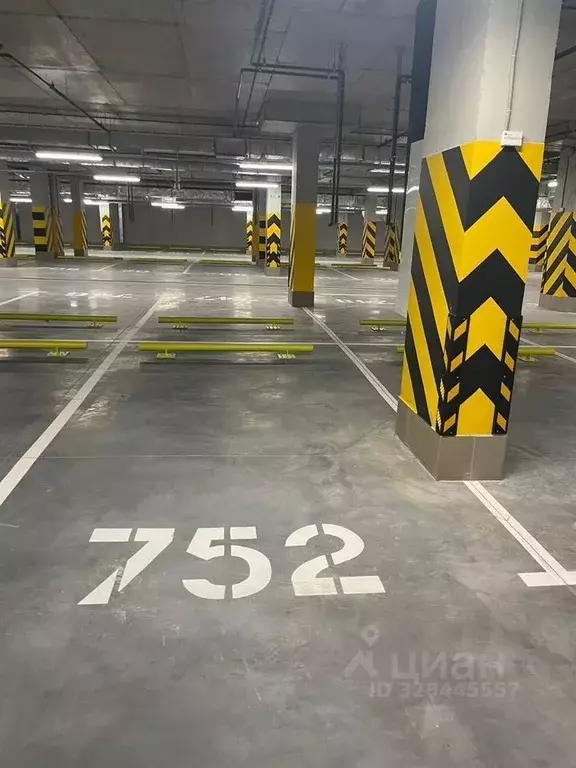 Гараж в Санкт-Петербург Новолитовская ул., 10 (14 м) - Фото 1