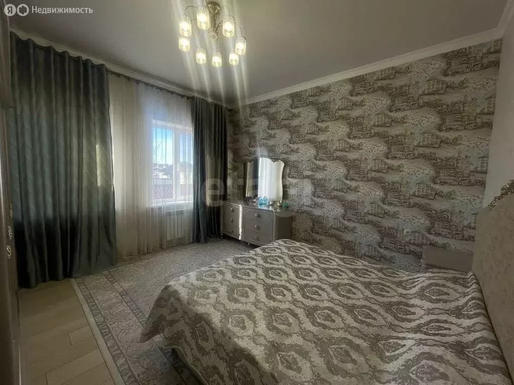 Дом в Назрань, Альтиевский административный округ, улица З.М. Батаева ... - Фото 1