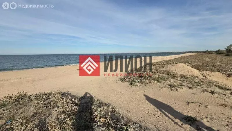 Участок в Нижнезаморское, Курортная улица, 9 (300 м) - Фото 1