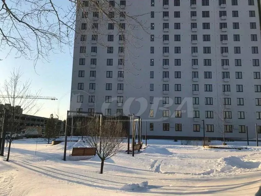 2-к кв. Тюменская область, Тюмень Новгородская ул., 14 (73.1 м) - Фото 0