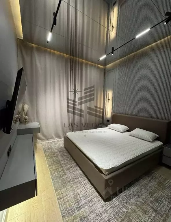 3-к кв. Санкт-Петербург ул. Александра Матросова, 8к4 (95.0 м) - Фото 1