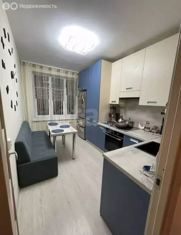 3-комнатная квартира: посёлок Красный Бор, Большая Заозёрная улица, 33 ... - Фото 1