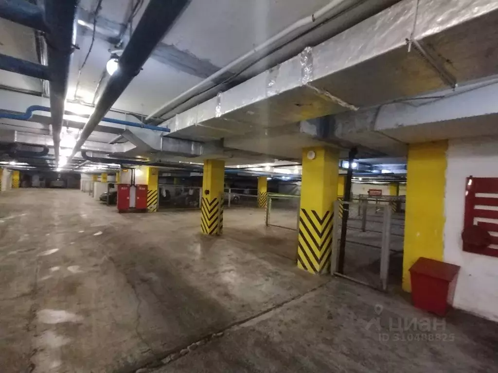 Гараж в Свердловская область, Екатеринбург ул. Вильгельма де Геннина, ... - Фото 2