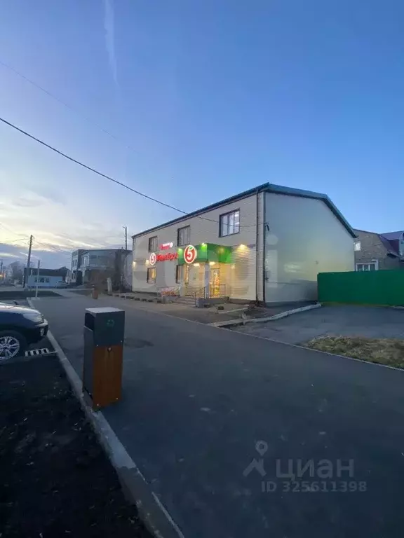 Торговая площадь в Красноярский край, Козулька пгт ул. Советская, 69 ... - Фото 1