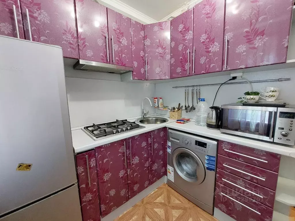 3-к кв. Ленинградская область, Кингисепп Октябрьская ул., 10 (52.0 м) - Фото 0