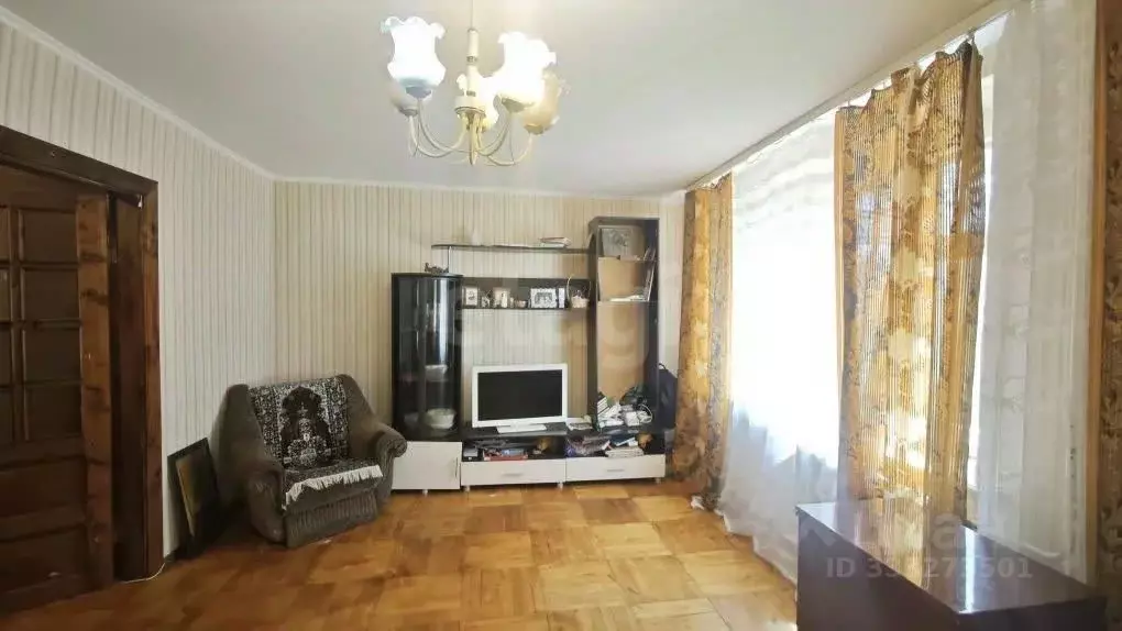 3-к кв. Ленинградская область, Кириши Комсомольская ул., 8 (78.6 м) - Фото 2