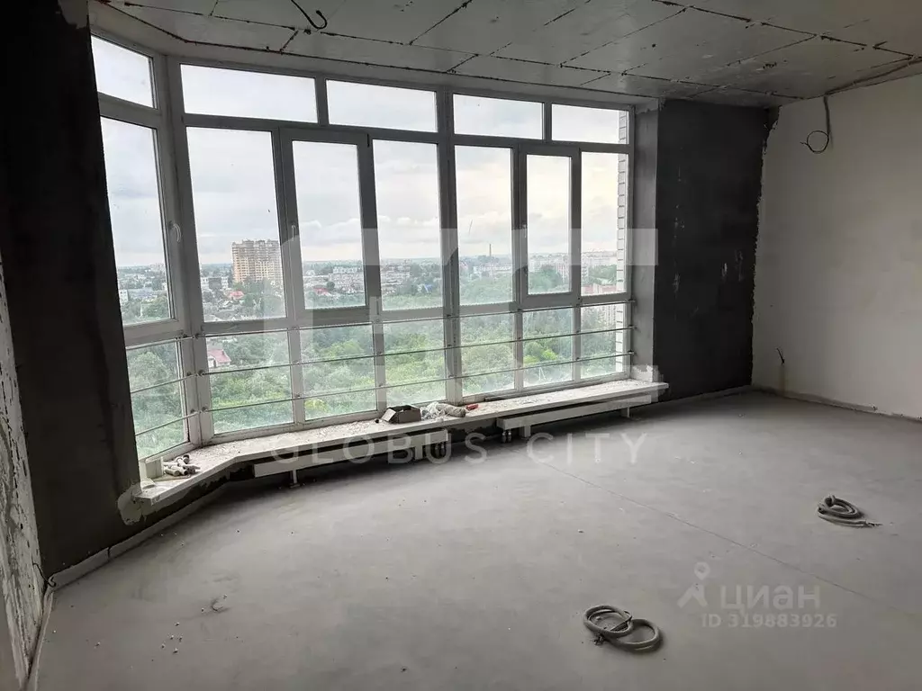 3-к кв. Брянская область, Брянск ул. Фокина, 95 (111.6 м) - Фото 0
