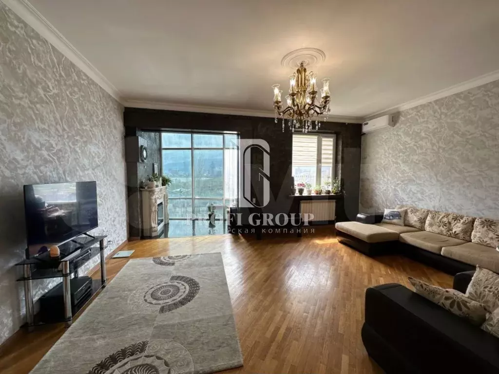 2-к. квартира, 100 м, 4/10 эт. - Фото 1