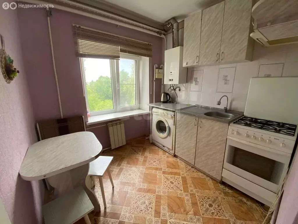 3-комнатная квартира: Саратов, Зоологическая улица, 8 (53.9 м) - Фото 0
