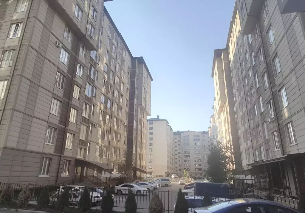 2-к кв. Кабардино-Балкария, Нальчик ул. Шарданова, 46В (73.0 м) - Фото 1