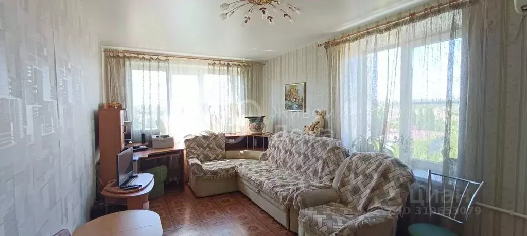 2-к кв. Волгоградская область, Волгоград ул. Дзержинского, 42 (43.8 м) - Фото 0