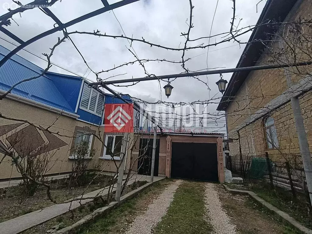 Дом в Бахчисарай, улица Македонского, 73 (167.5 м) - Фото 1