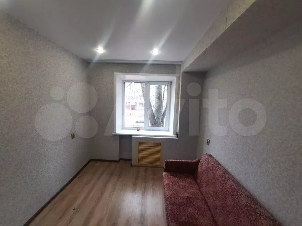 Комната 13,7 м в 5-к., 2/5 эт. - Фото 0
