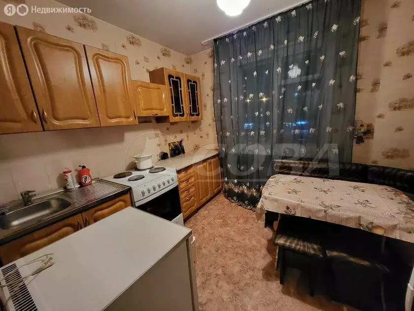 2-комнатная квартира: Тюмень, улица Пермякова, 53 (55 м) - Фото 1