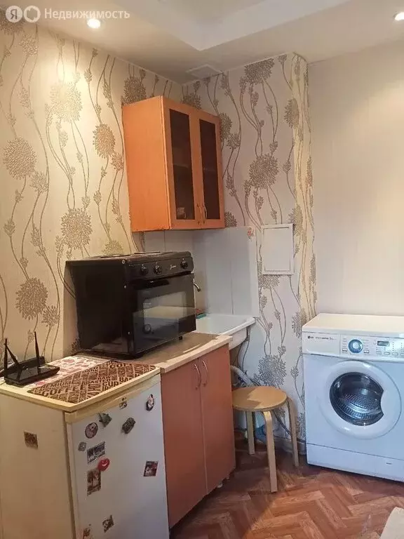 Квартира-студия: Красноярск, проспект Металлургов, 51 (14 м) - Фото 1