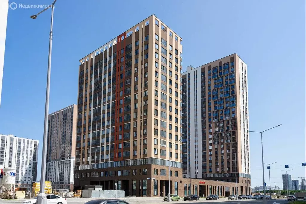 2-комнатная квартира: Екатеринбург, улица Академика Ландау, 32 (45 м) - Фото 0