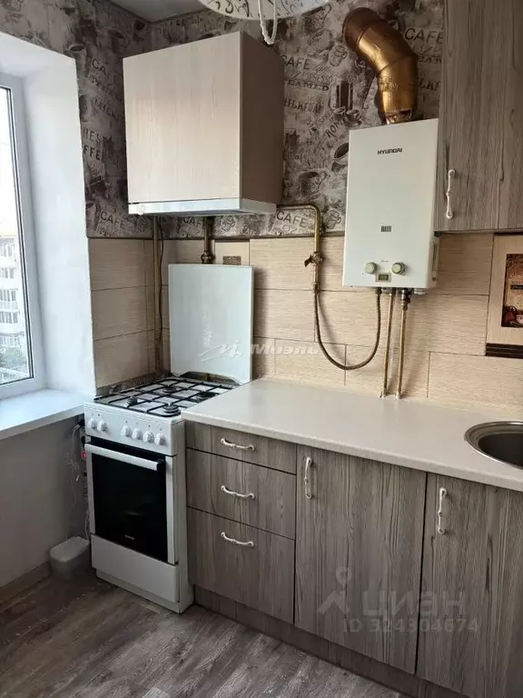 1-к кв. Крым, Симферополь ул. Киевская, 116 (30.4 м) - Фото 2