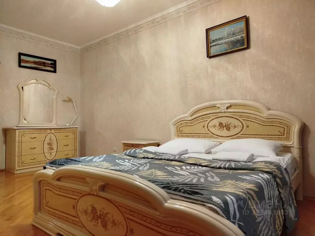 3-к кв. Рязанская область, Рязань ул. Есенина, 41 (108.0 м) - Фото 0