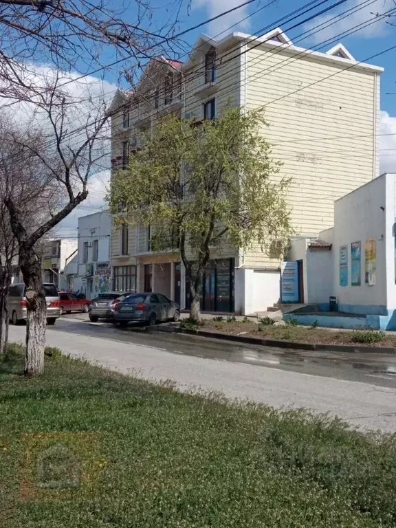 3-к кв. Крым, Евпатория ул. Дмитрия Ульянова, 68 (67.6 м) - Фото 1