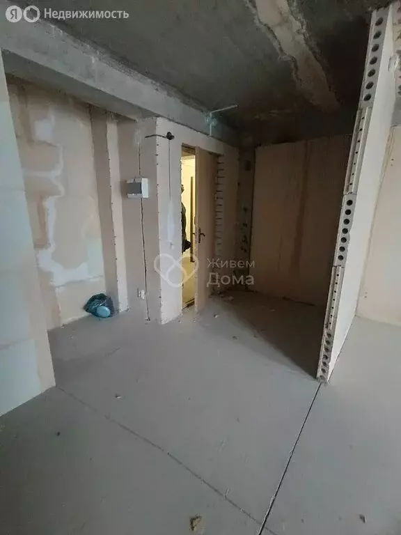 Квартира-студия: Волгоград, улица Фадеева, 61 (43.6 м) - Фото 0
