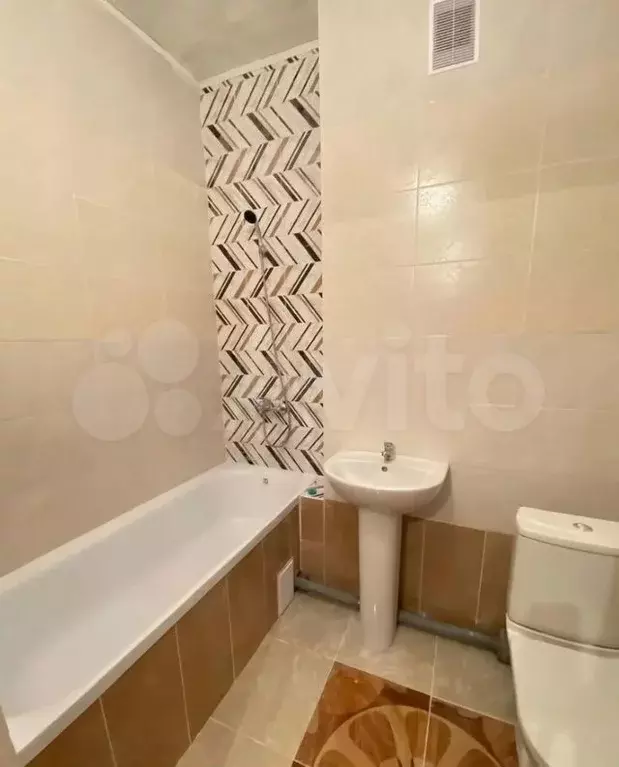 1-к. квартира, 36,5 м, 4/10 эт. - Фото 0