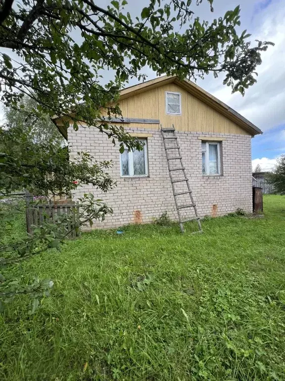 Дом в Новгородская область, Старорусский район, Наговское с/пос, д. ... - Фото 1