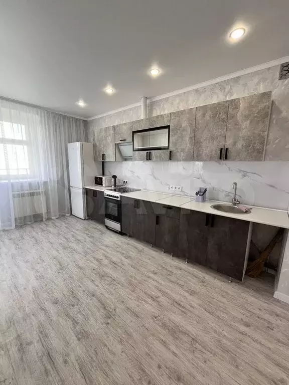 2-к. квартира, 70 м, 5/9 эт. - Фото 1