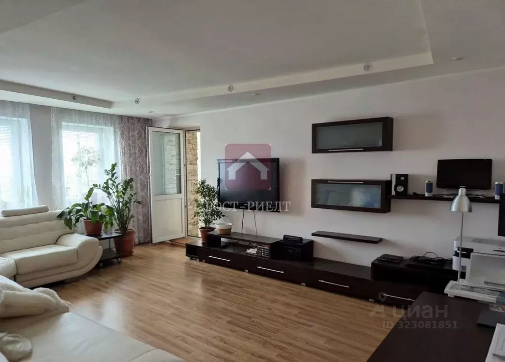 2-к кв. Саратовская область, Саратов ул. Усть-Курдюмская, 1 (74.0 м) - Фото 1